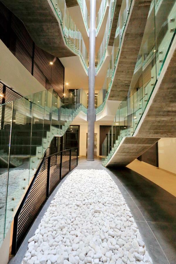 Green Terraced Apartment. 3 Stops From Colosseum Rome Exterior photo