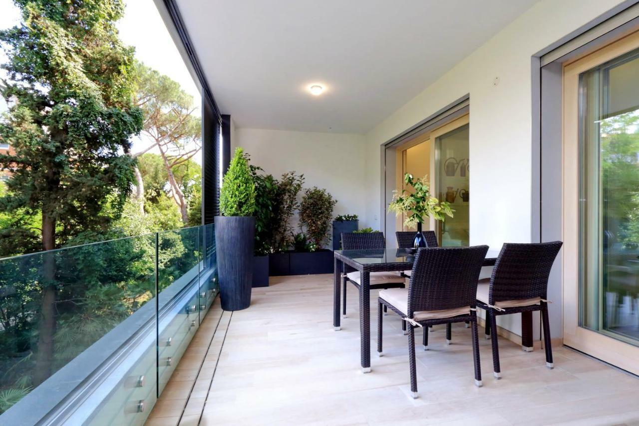 Green Terraced Apartment. 3 Stops From Colosseum Rome Exterior photo